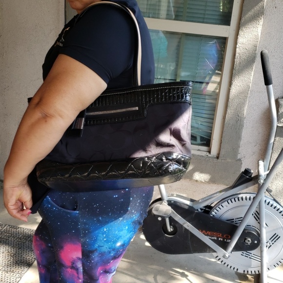 Coach bag used but great  Condition - Picture 8 of 8